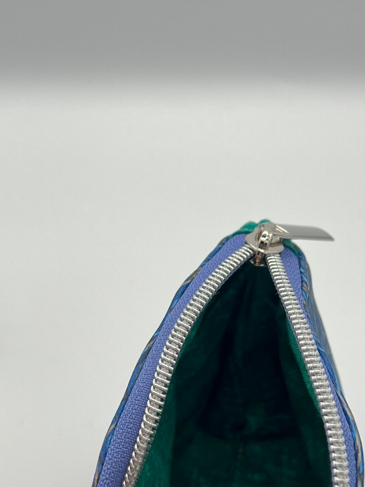 Pouch Waves Small