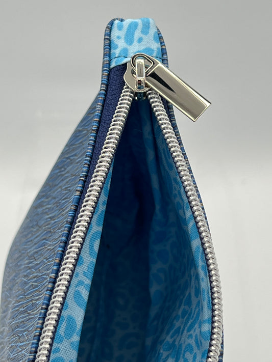 Easy Zipper Case Waves Medium