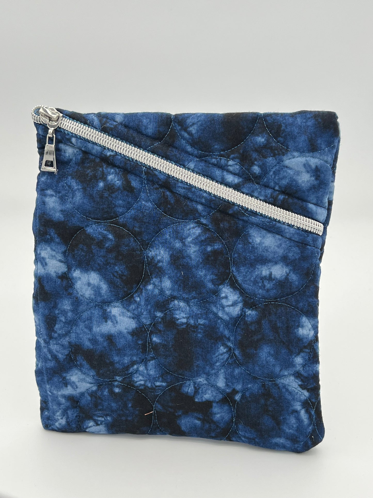 Quilted Sleeve Blue 8" H x 6¾" W