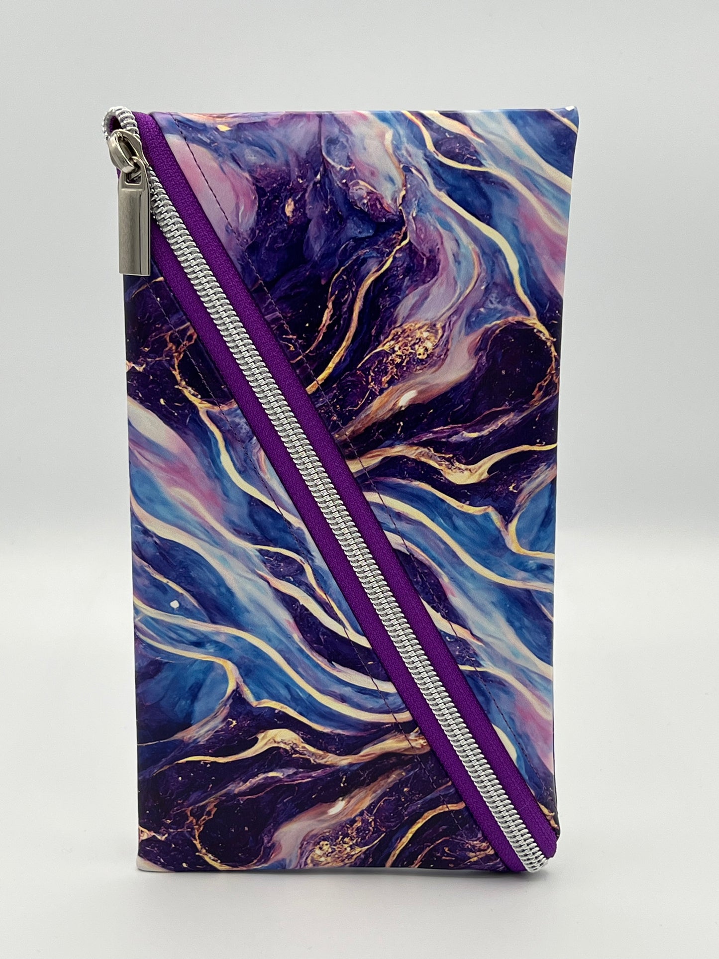 Diagonal Zip Pouch Swirl Medium