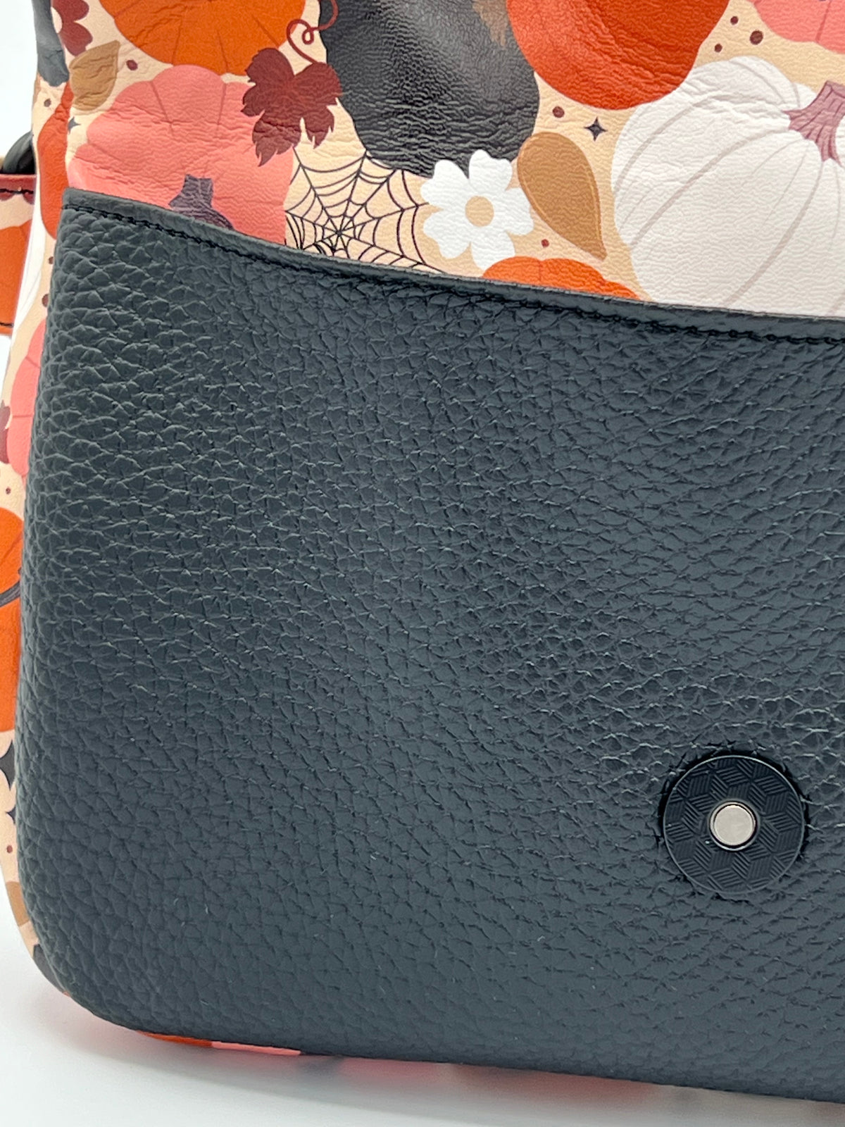 Autumn Pumpkin Crossbody — Festive, Compact, and Perfect for Fall