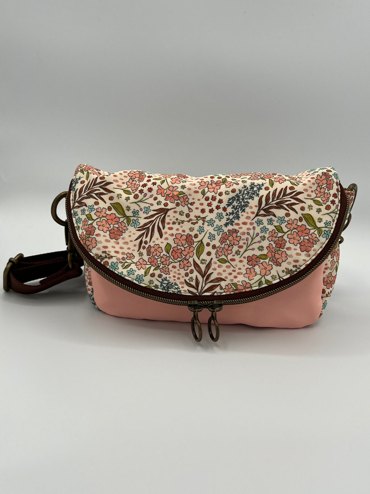 Floral Fold Over Crossbody — Compact, Organized, Travel‑Ready