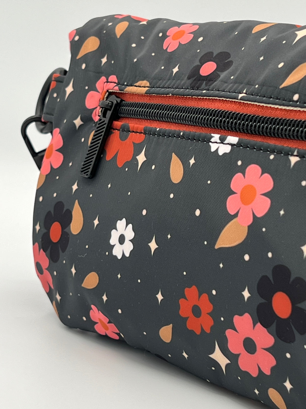 Compact Fold Over Crossbody — Dark Floral, Lightweight, Everyday Ready