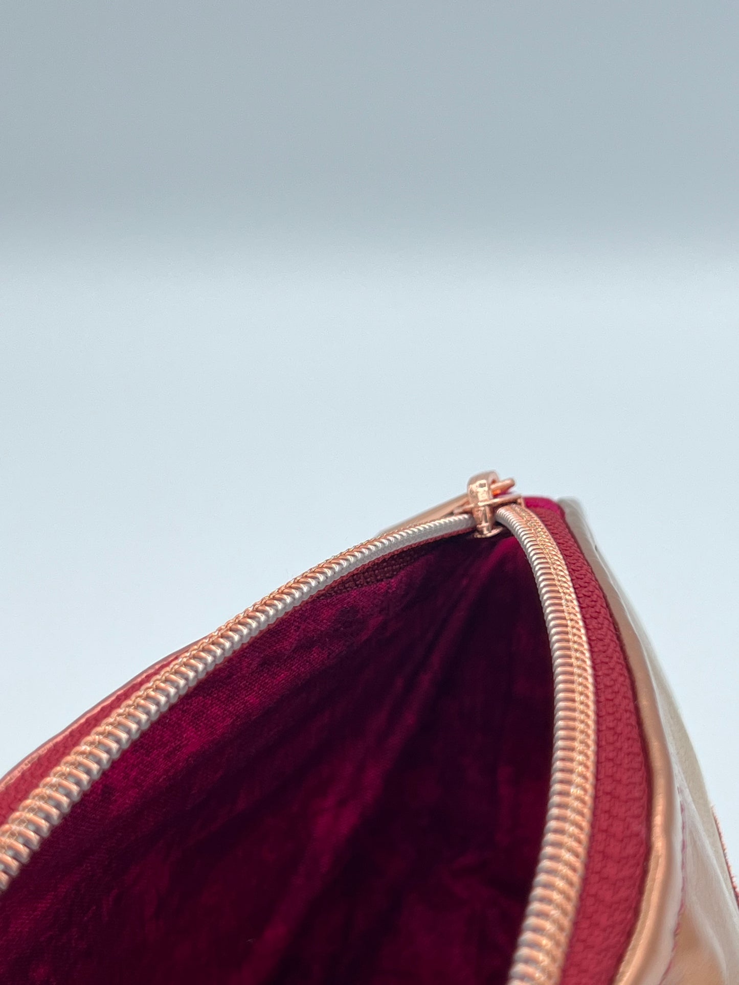 Ribbon Pouch Medium