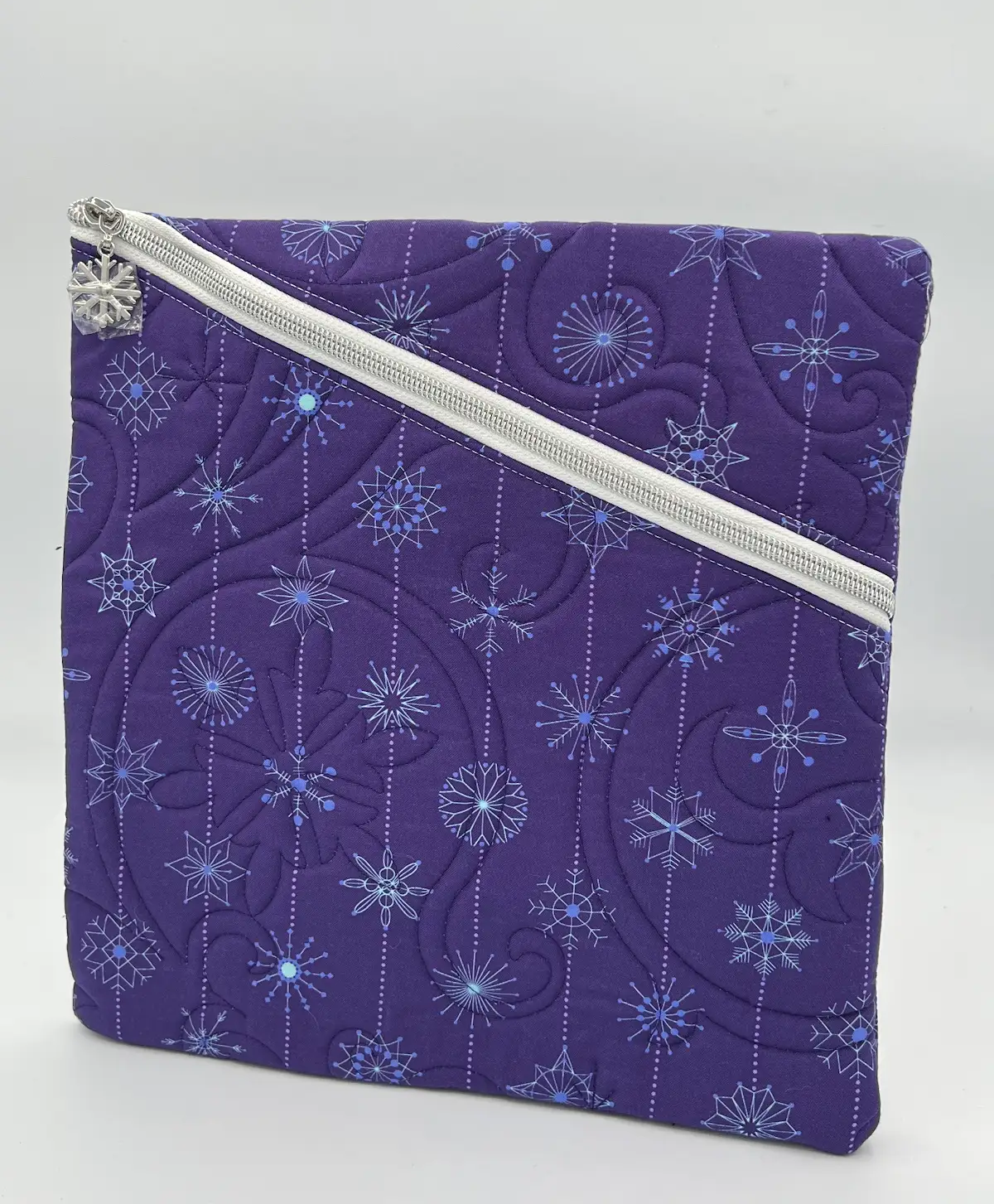 Quilted Sleeve 11¼" H x 10¾" W